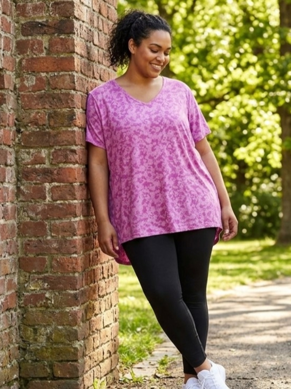 TEK GEAR Essential Plus Size 3X Tie Dye V-Neck T-Shirt Hi-Low Hem Pink